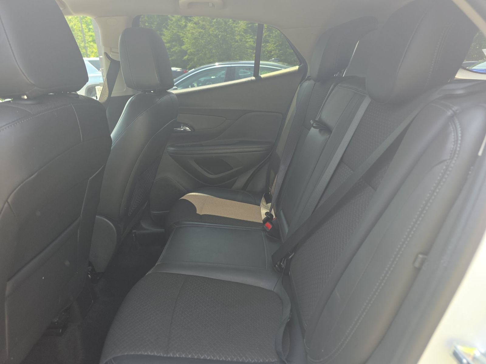 Used 2020 Buick Encore Preferred FWD image 8