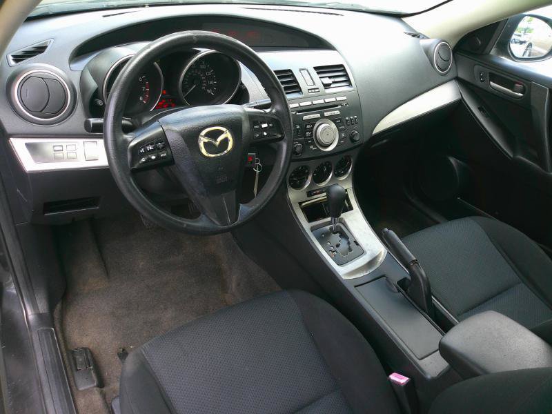 Used 2011 MAZDA MAZDA3 i Touring FWD image 11