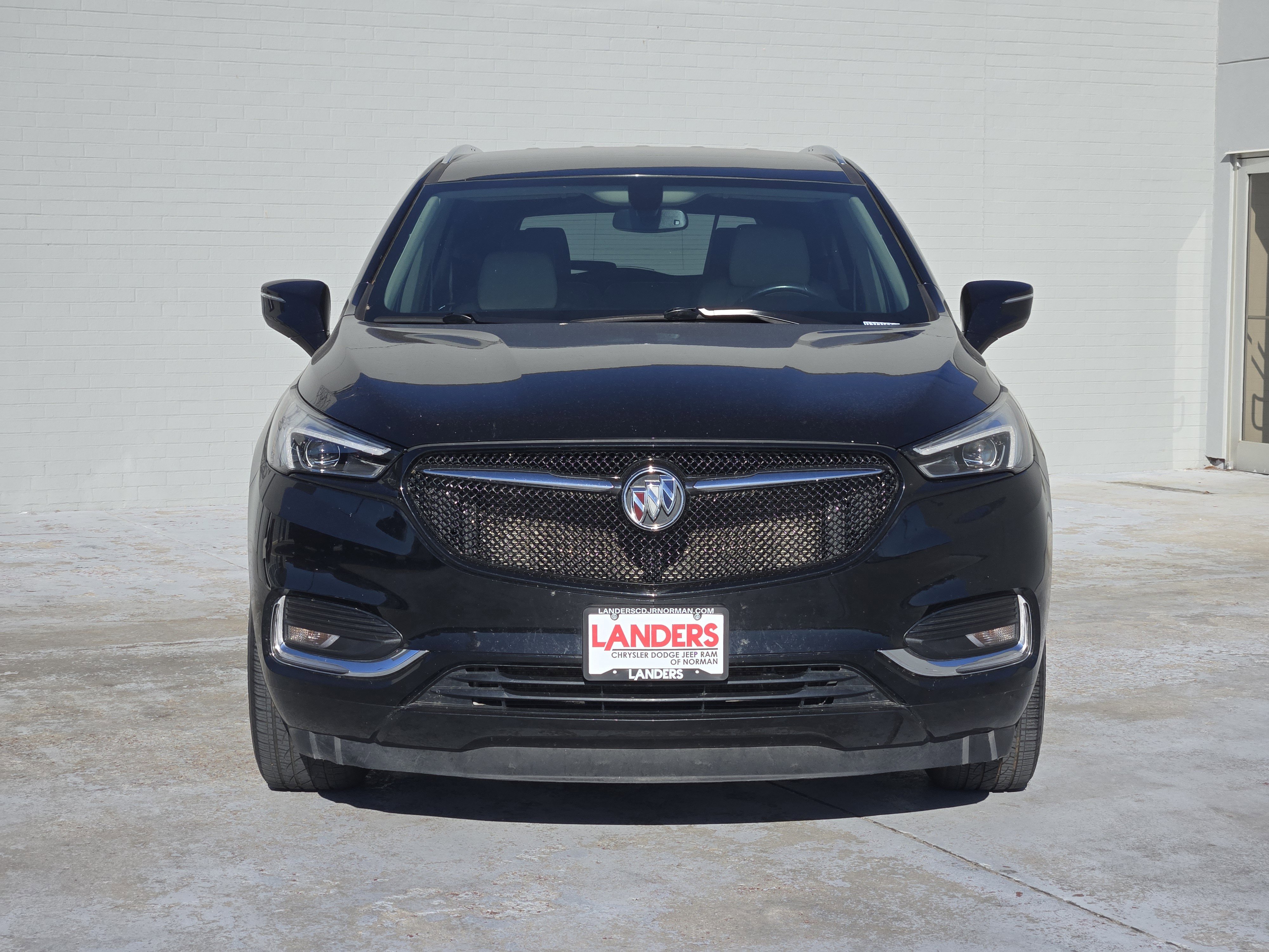 Used 2020 Buick Enclave Essence w/ Sport Touring Edition image 3