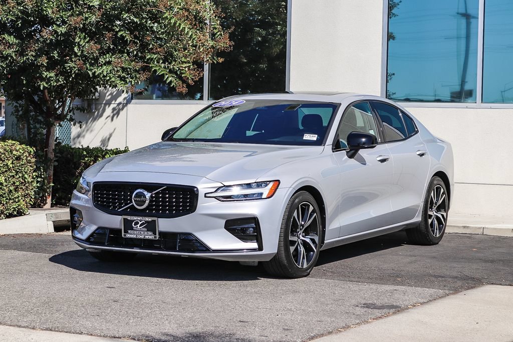 Used 2024 Volvo S60 B5 Core FWD image 3