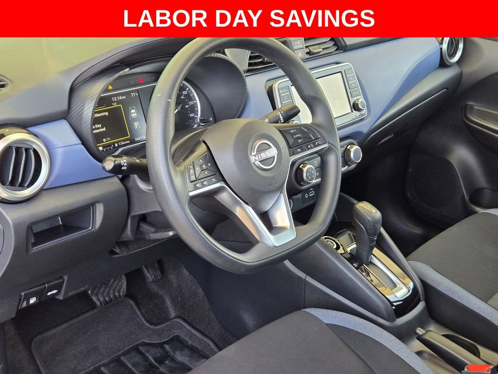 Used 2024 Nissan Versa SV FWD image 10