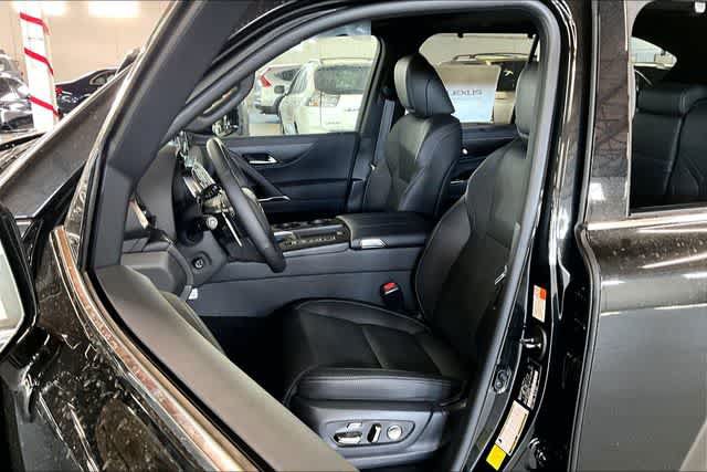 New 2026 Lexus LX 700h Luxury AWD/4WD image 9