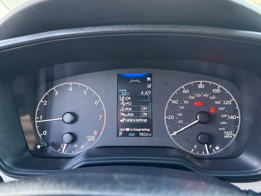 Used 2024 Toyota Corolla LE image 28