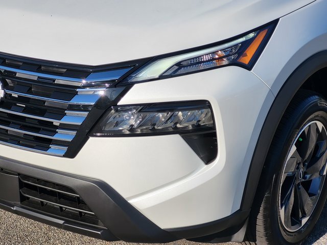 New 2026 Nissan Rogue SV image 8