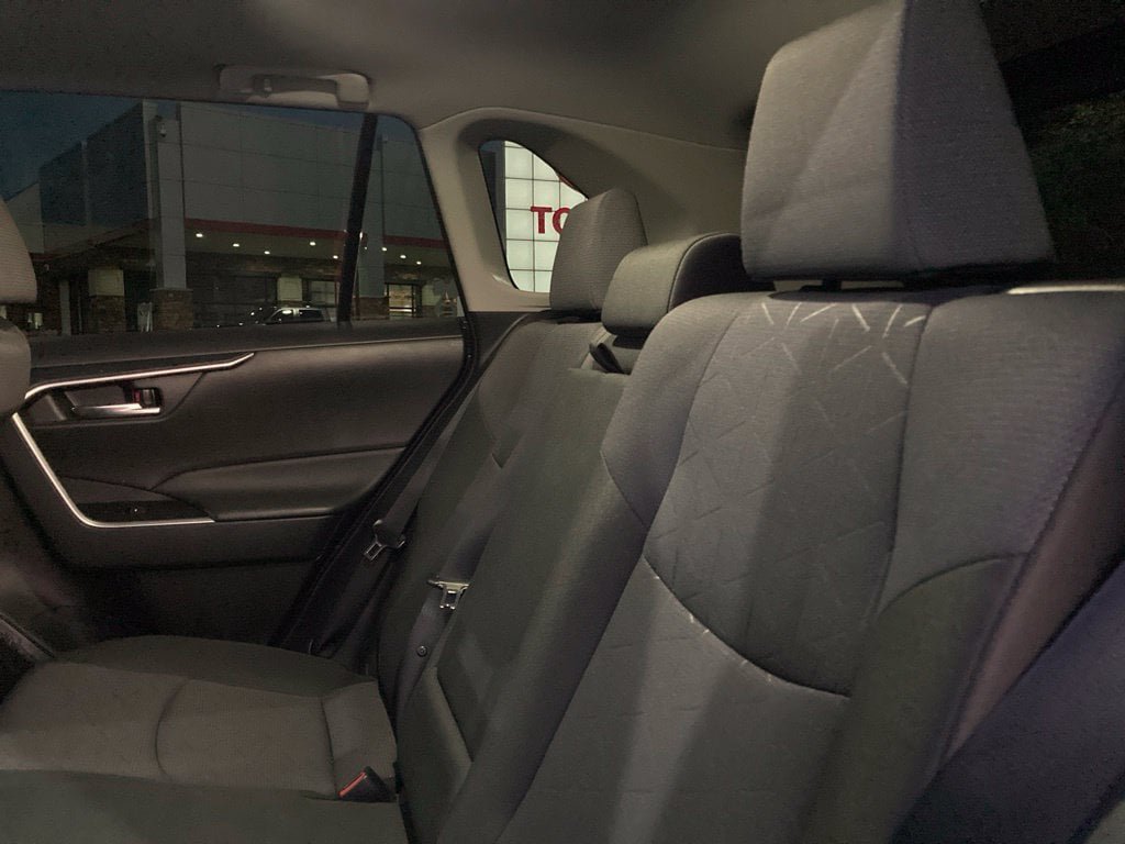 Used 2025 Toyota RAV4 XLE w/ Convenience Package FWD image 11