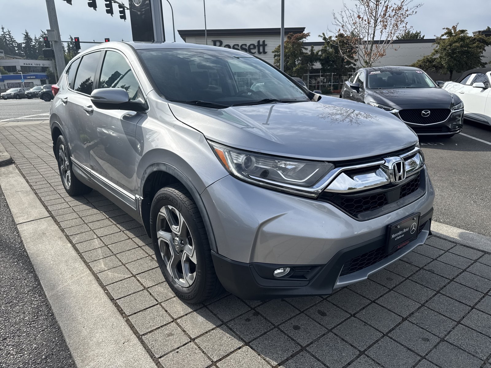 Used 2018 Honda CR-V EX image 3