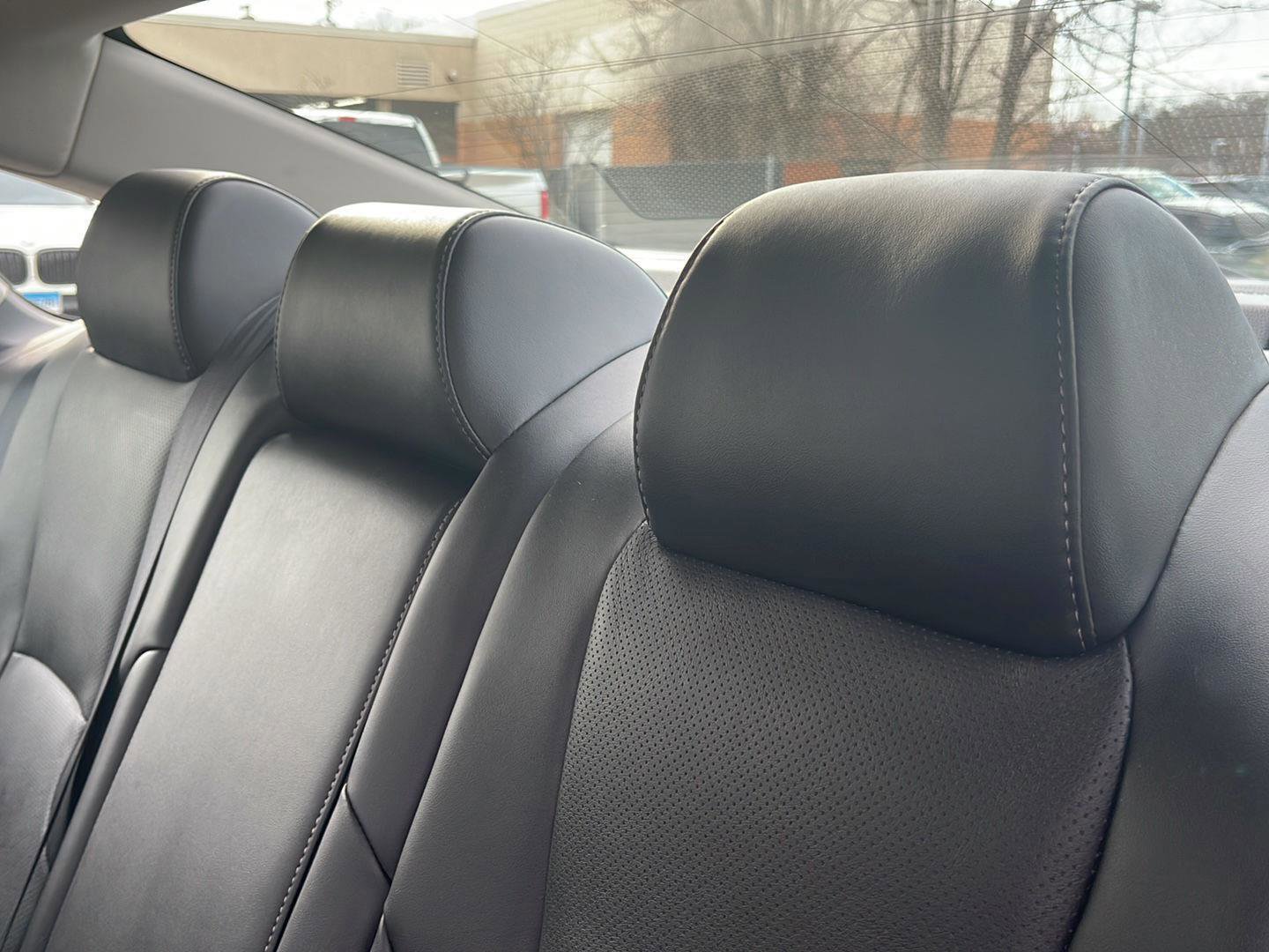 Used 2023 Honda Accord Touring image 14