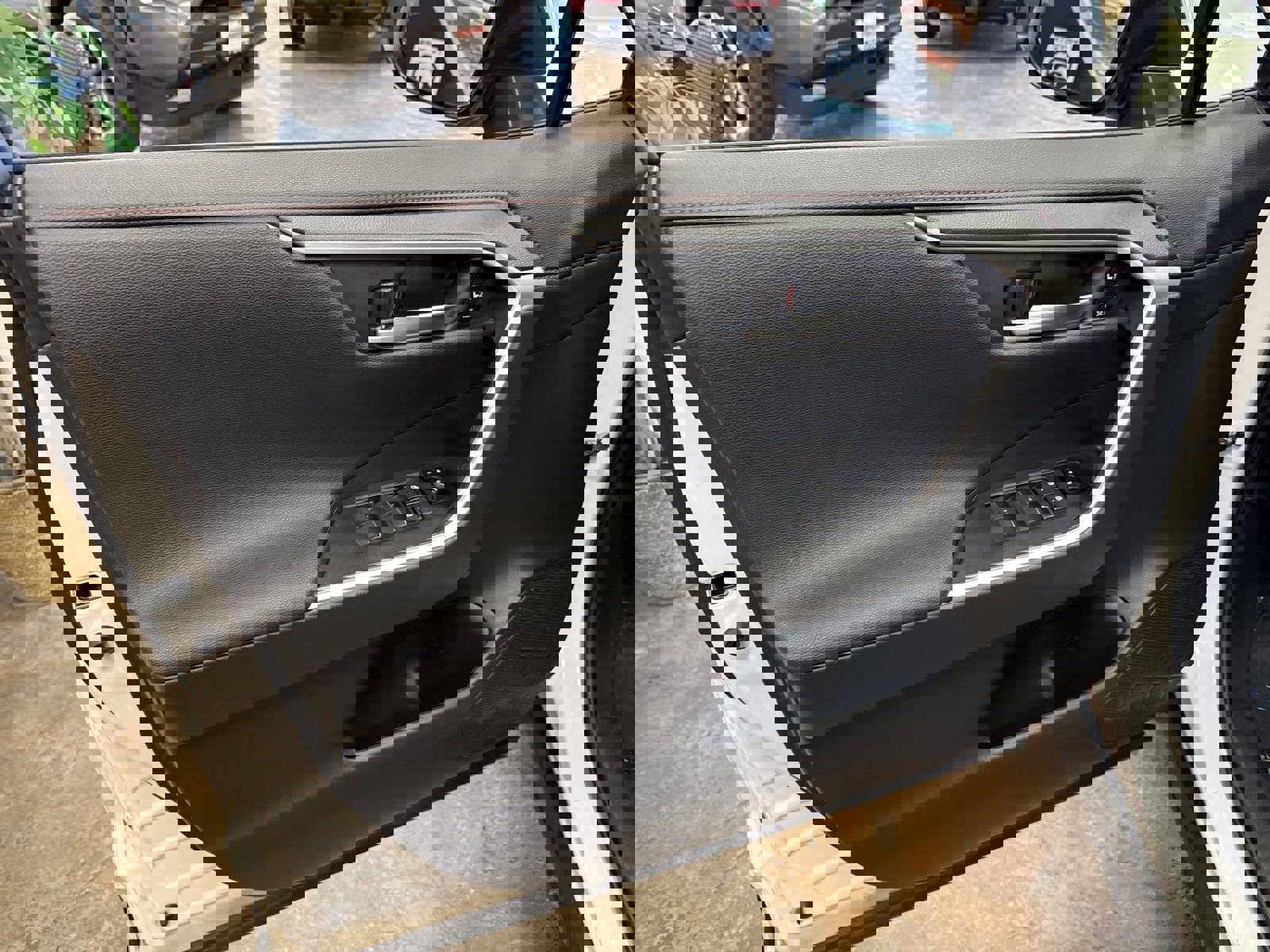 Used 2021 Toyota RAV4 XSE image 28