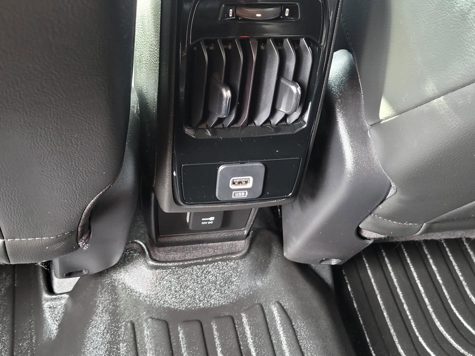 Used 2023 Jeep Compass Limited AWD/4WD image 18