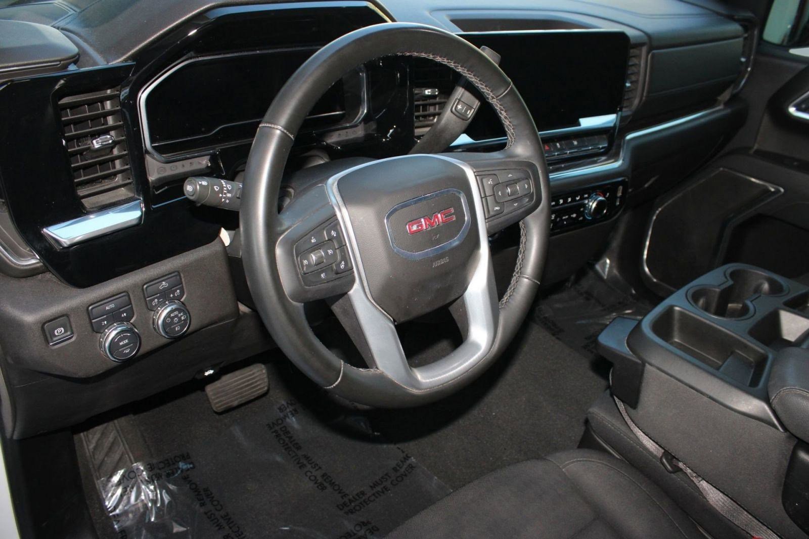 Used 2024 GMC Sierra 1500 Elevation image 4