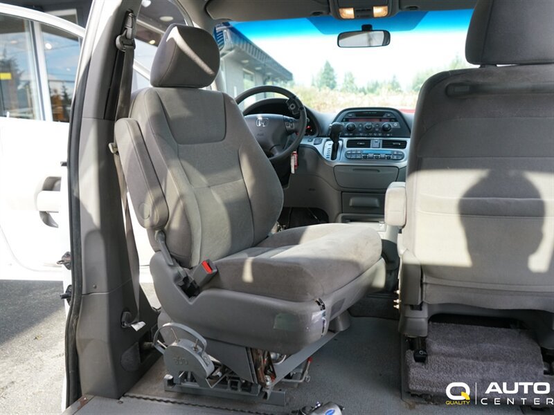 Used 2010 Honda Odyssey EX image 21