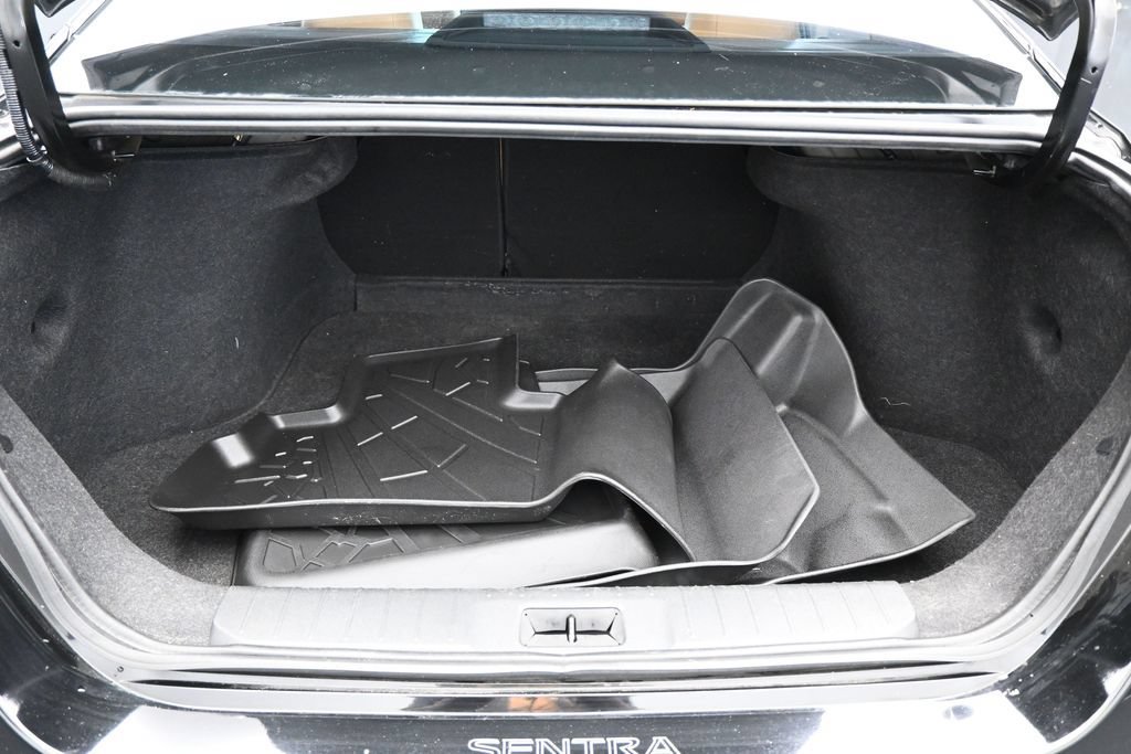 Used 2023 Nissan Sentra SV w/ SV Premium Package FWD image 34