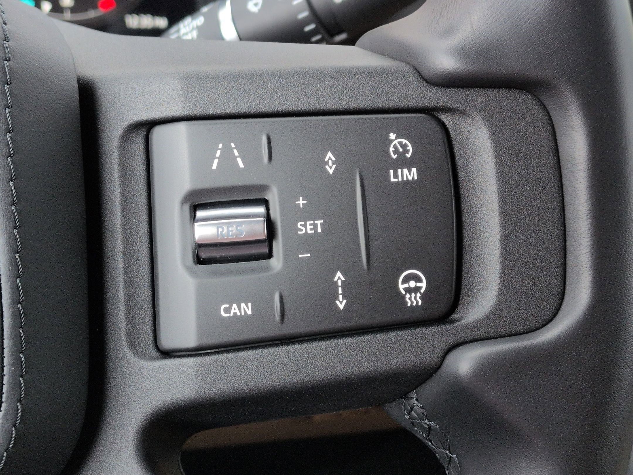 Used 2025 Land Rover Defender 130 X image 17