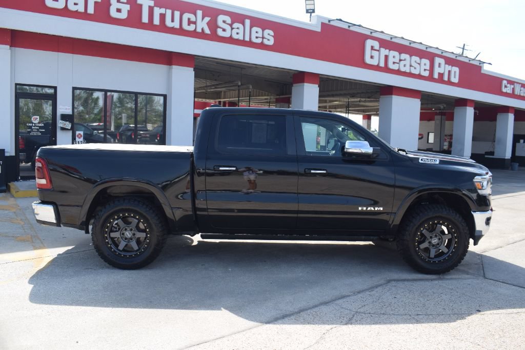 Used 2019 RAM 1500 Laramie RWD image 3