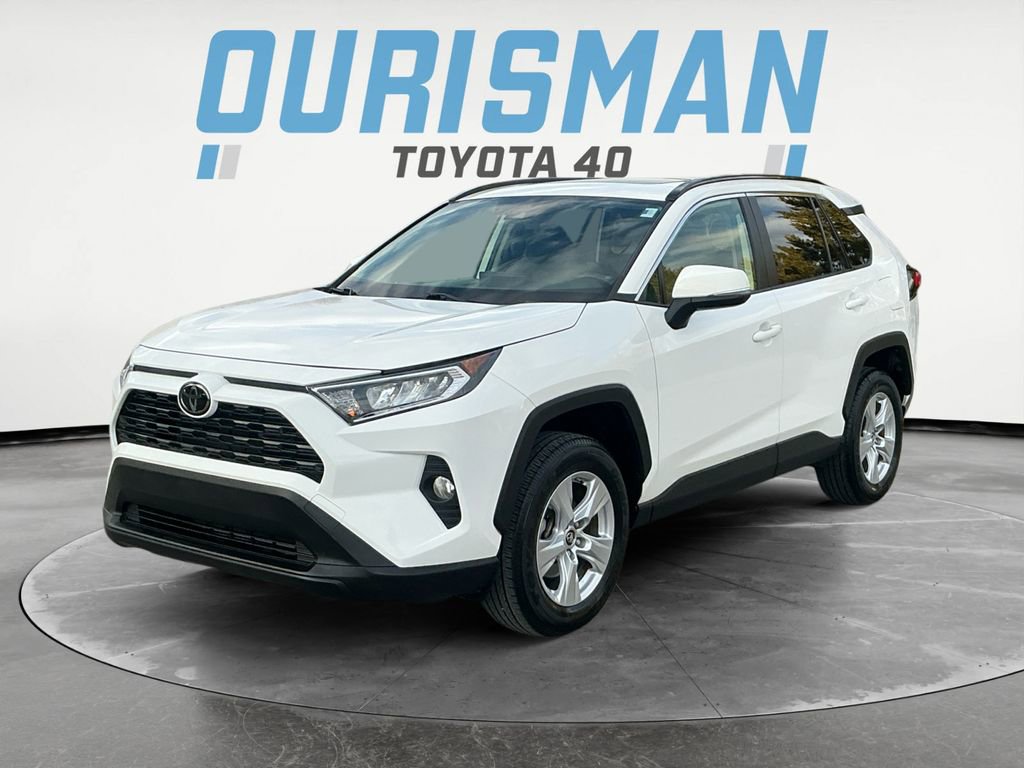 Used 2019 Toyota RAV4 XLE image 3