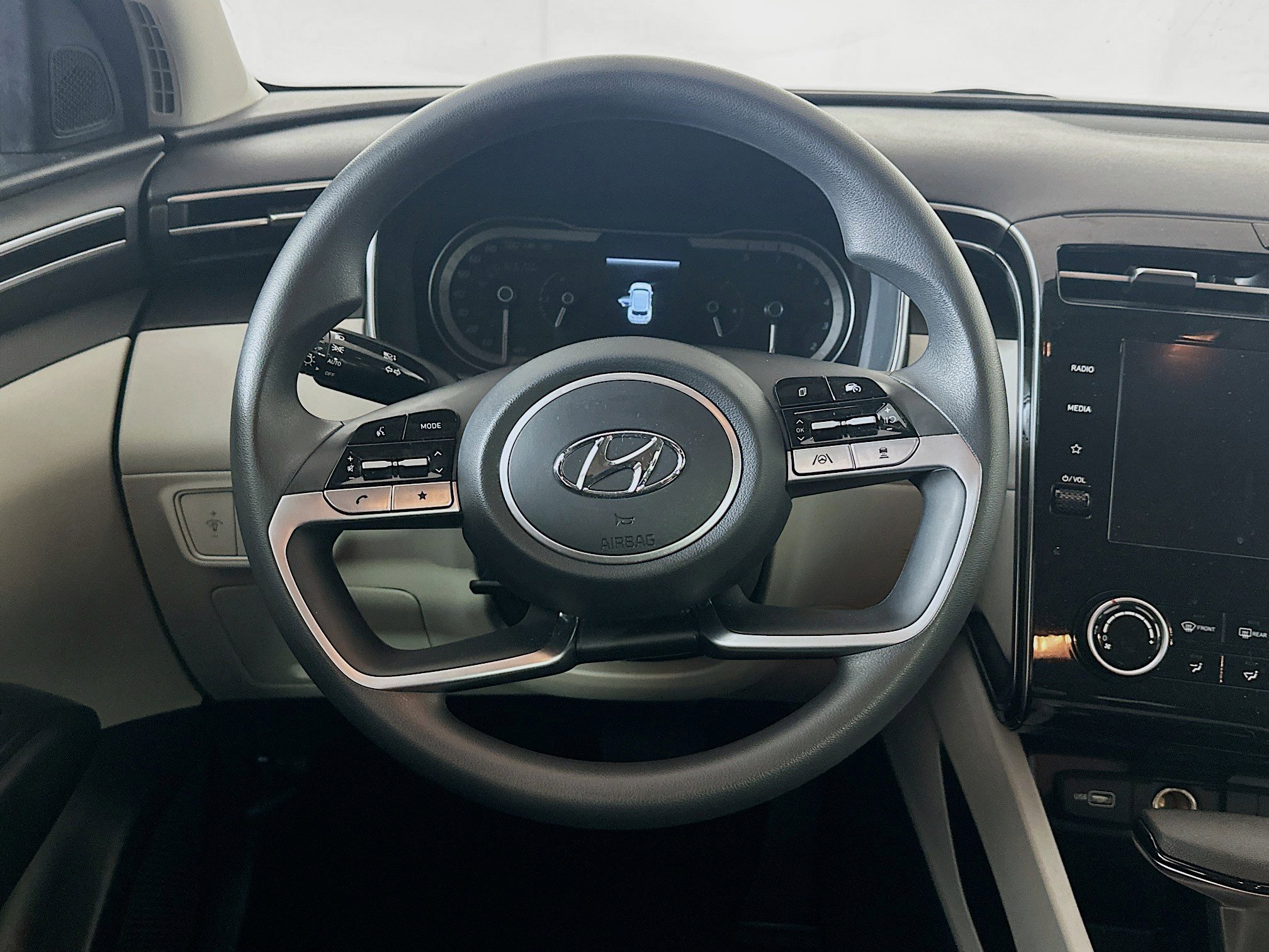 Used 2023 Hyundai Tucson SEL w/ Cargo Package image 18