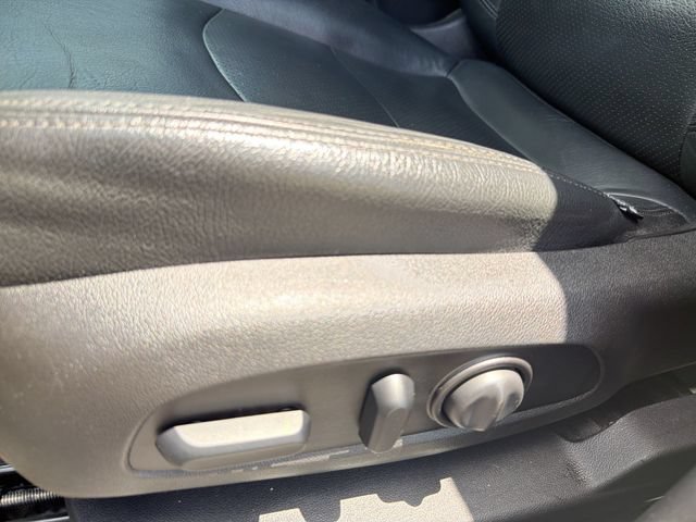 Used 2018 Chevrolet Equinox LT w/ Sun & Infotainment Package FWD image 15