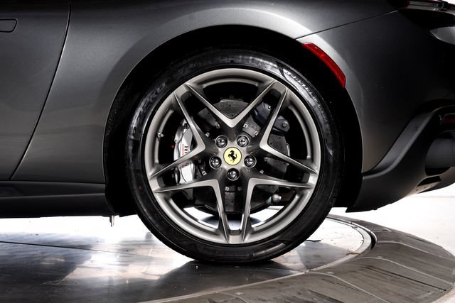 Certified 2026 Ferrari Roma Spider RWD image 18