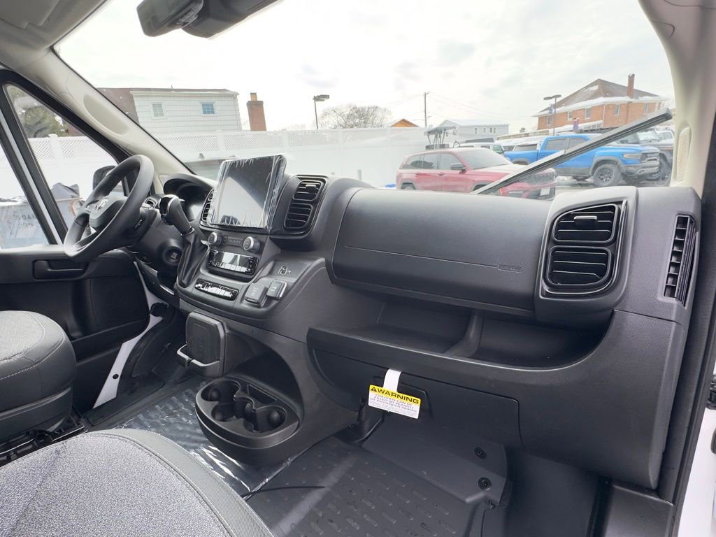 Used 2025 RAM ProMaster 2500 w/ Premium Convenience Group FWD image 19