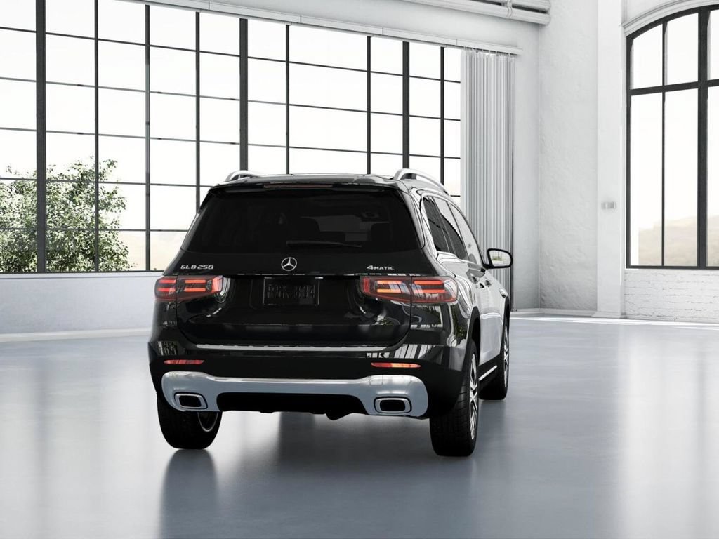 Used 2026 Mercedes-Benz GLB 250 4MATIC image 24