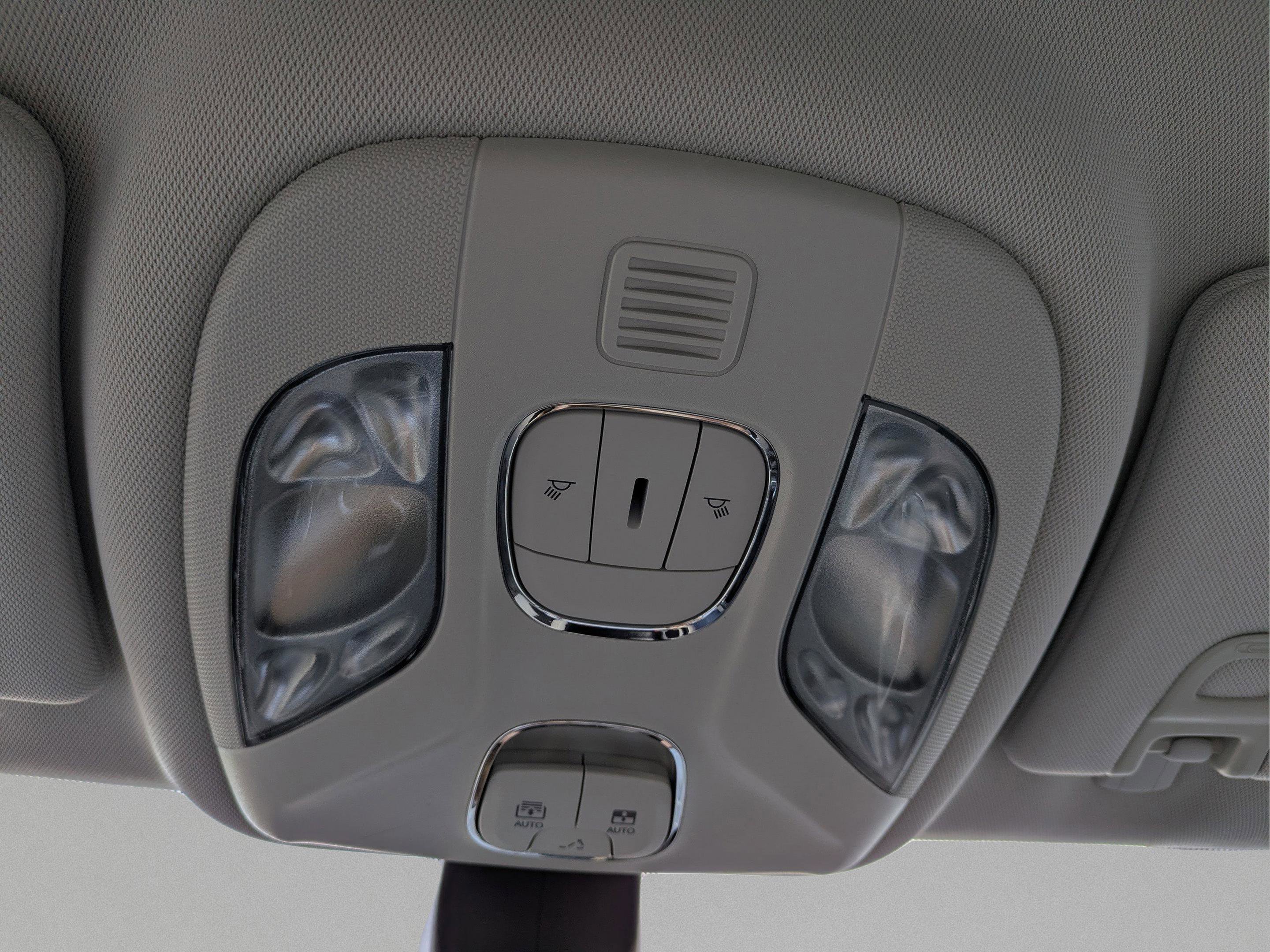 Used 2019 Jeep Compass Latitude w/ Popular Equipment Group image 29