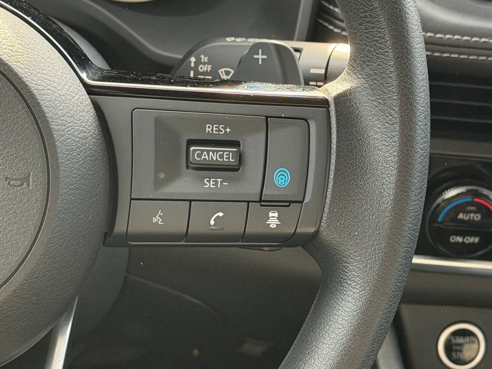 Certified 2023 Nissan Rogue SV image 26