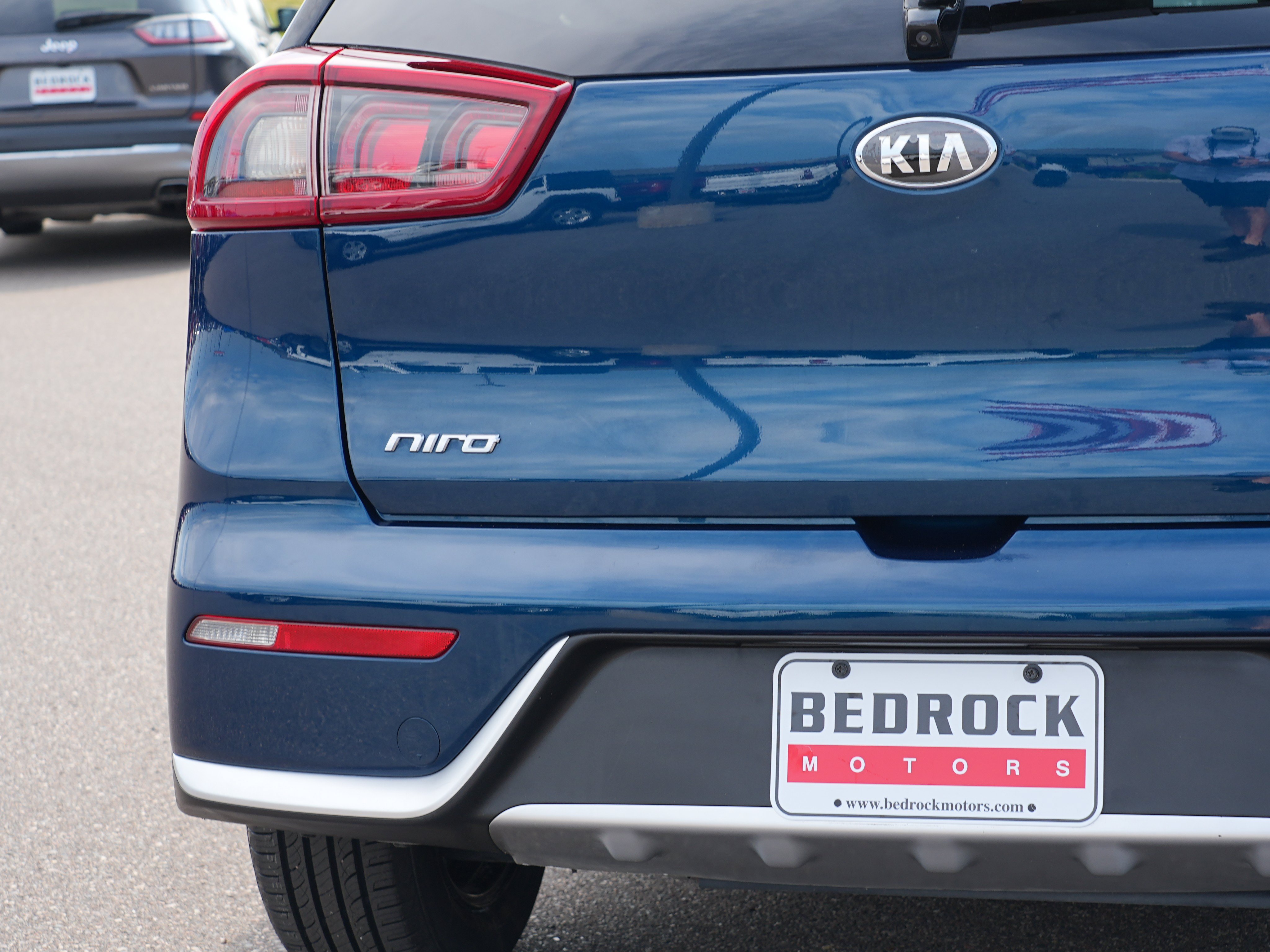 Used 2019 Kia Niro EX FWD image 10