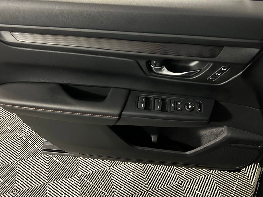 Used 2025 Honda CR-V Sport-L image 25