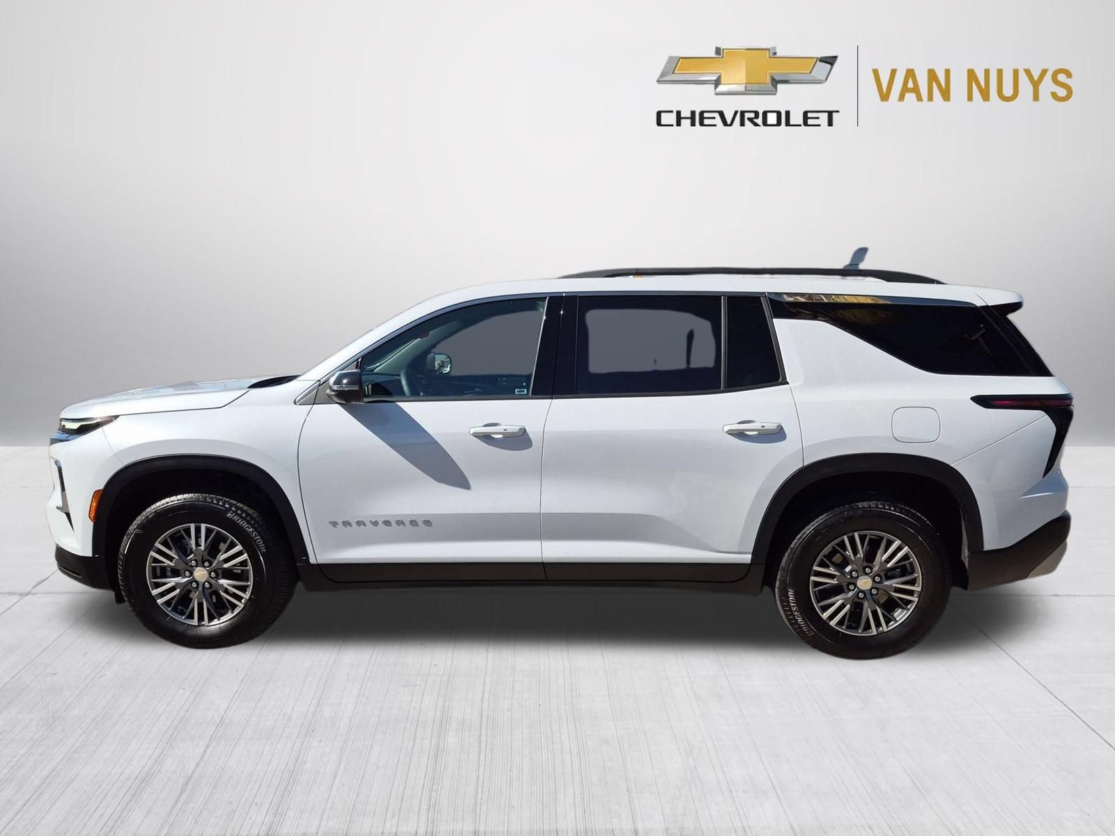 Used 2026 Chevrolet Traverse LT w/ Driver Confidence Package FWD image 8