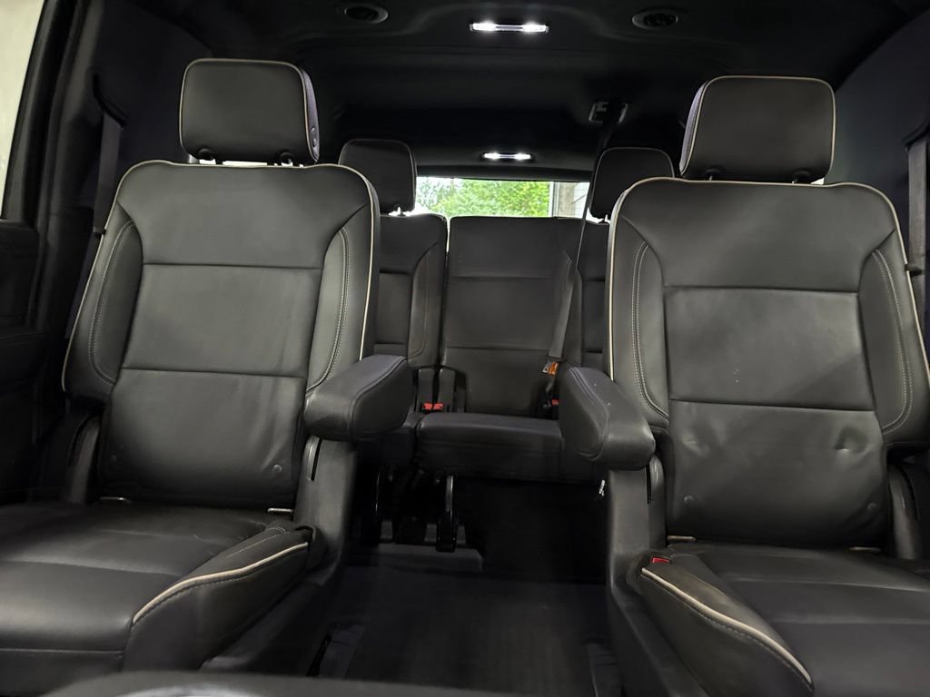 Used 2022 GMC Yukon XL SLT w/ SLT Luxury Package AWD/4WD image 26