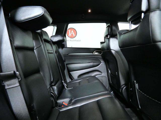 Used 2016 Jeep Grand Cherokee Laredo AWD/4WD image 24