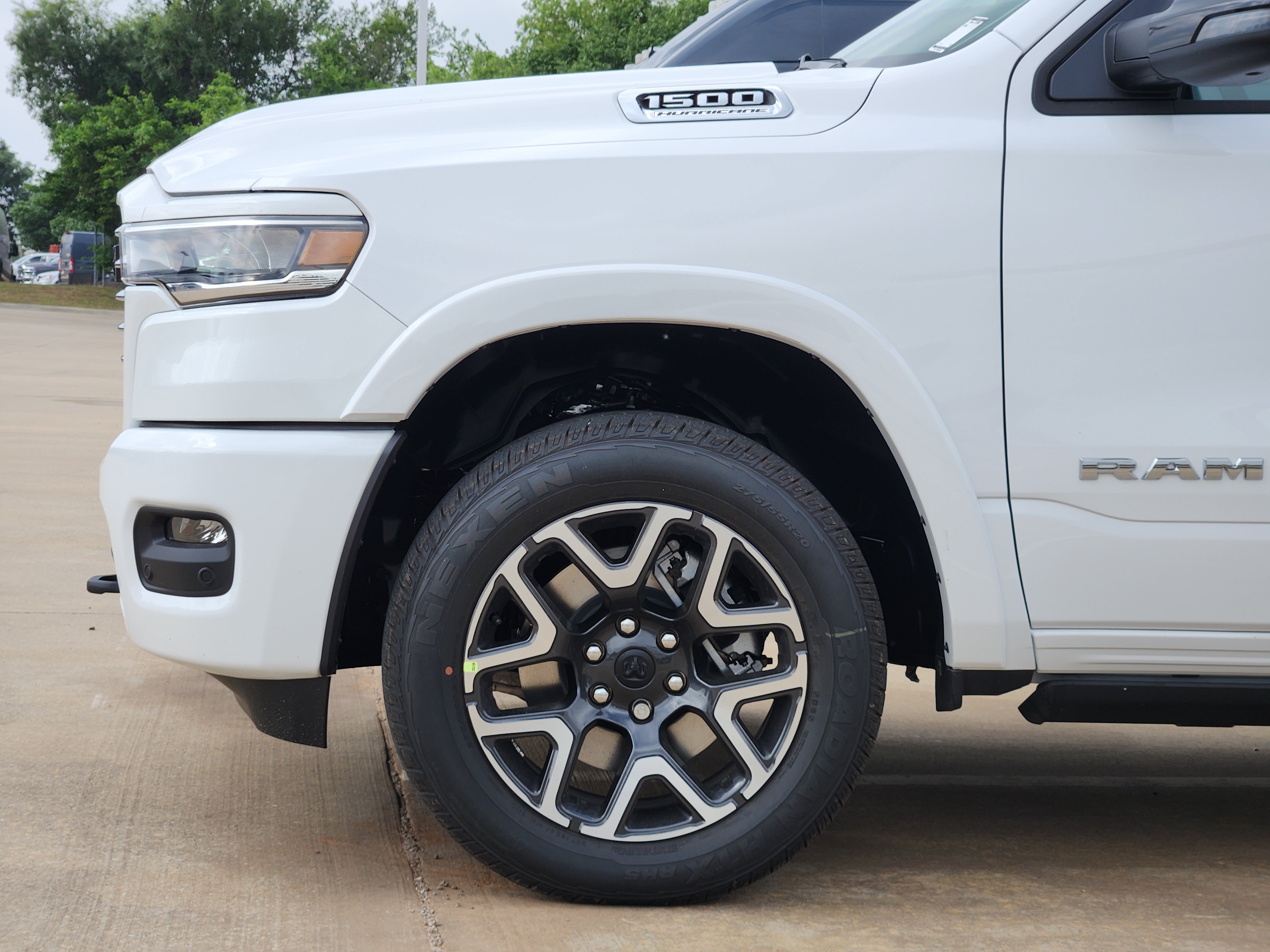 New 2026 RAM 1500 Laramie AWD/4WD image 5