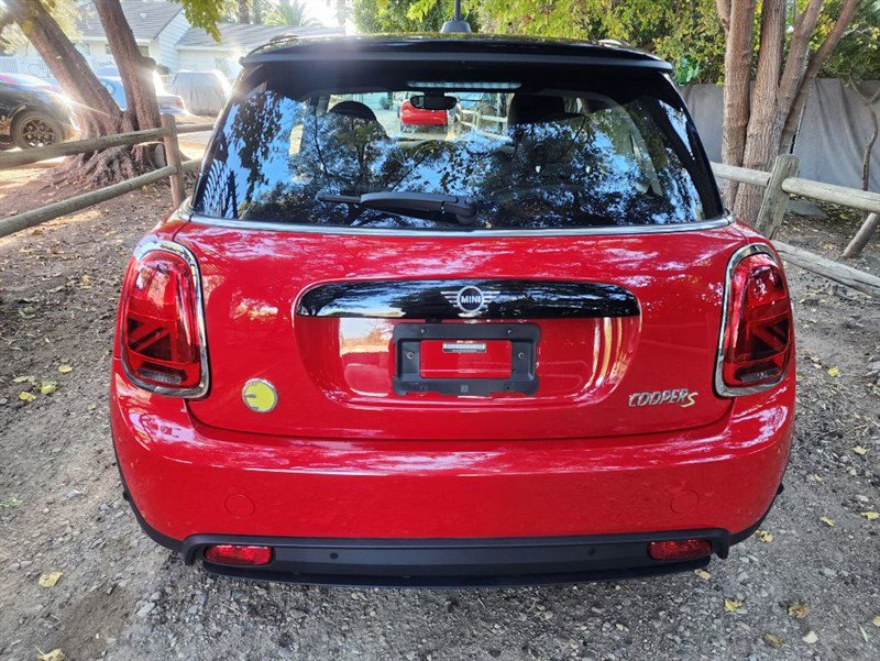 Used 2022 MINI Cooper SE image 5
