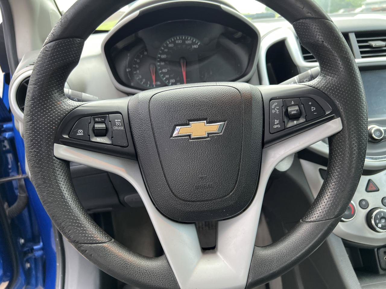 Used 2017 Chevrolet Sonic LT FWD image 18
