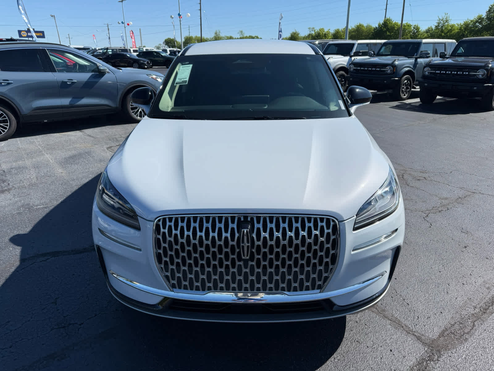 Used 2025 Lincoln Corsair AWD image 18