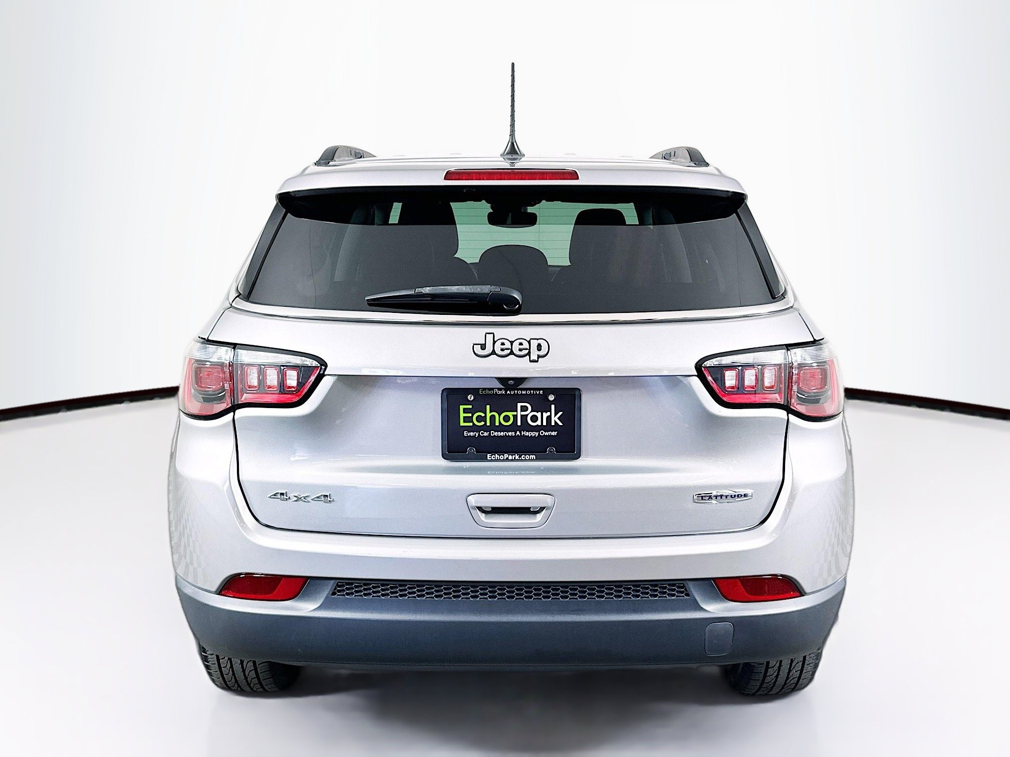 Used 2022 Jeep Compass Latitude w/ Convenience Group AWD/4WD image 7