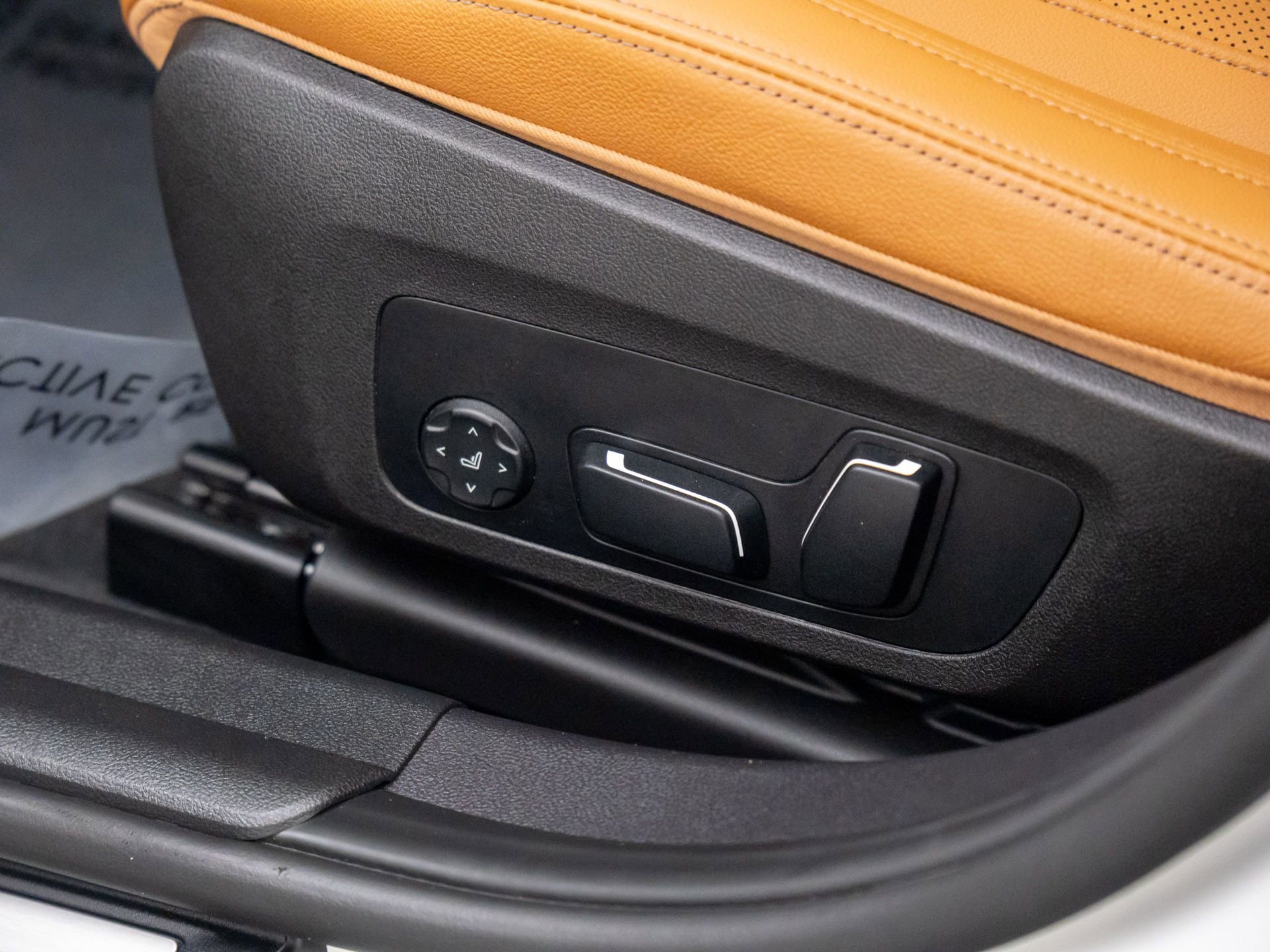 New 2025 BMW 330i xDrive Sedan w/ M Sport Package image 14
