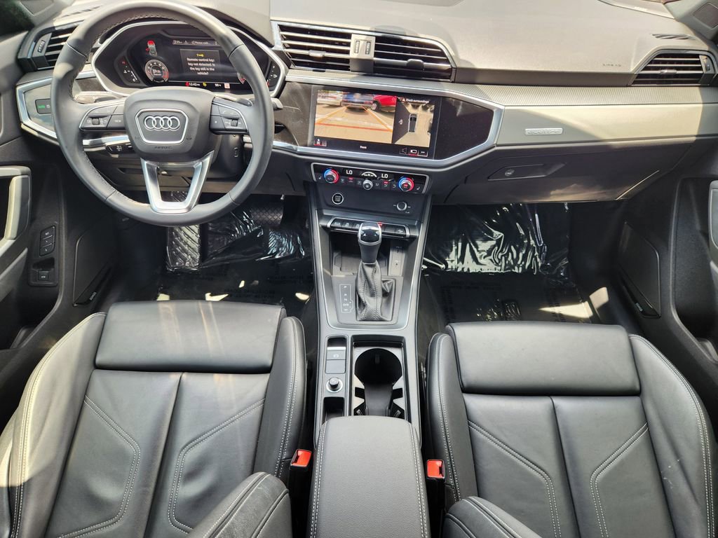 Certified 2024 Audi Q3 2.0T Premium Plus w/ Premium Plus Package AWD/4WD image 33