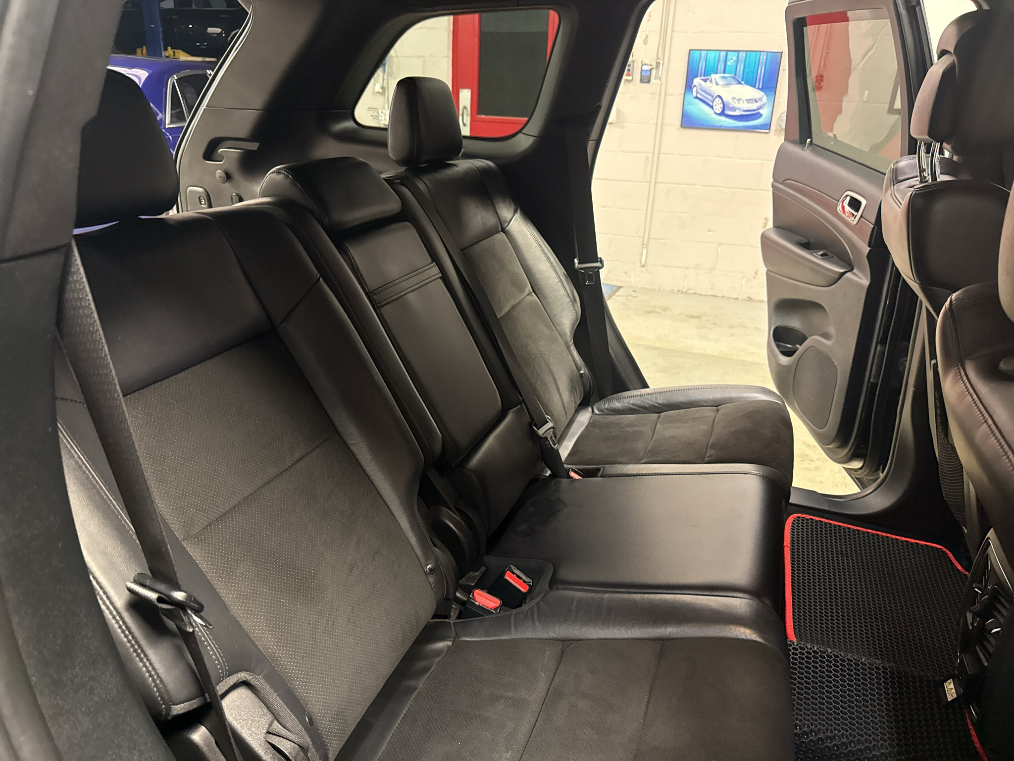 Used 2019 Jeep Grand Cherokee Altitude RWD image 25