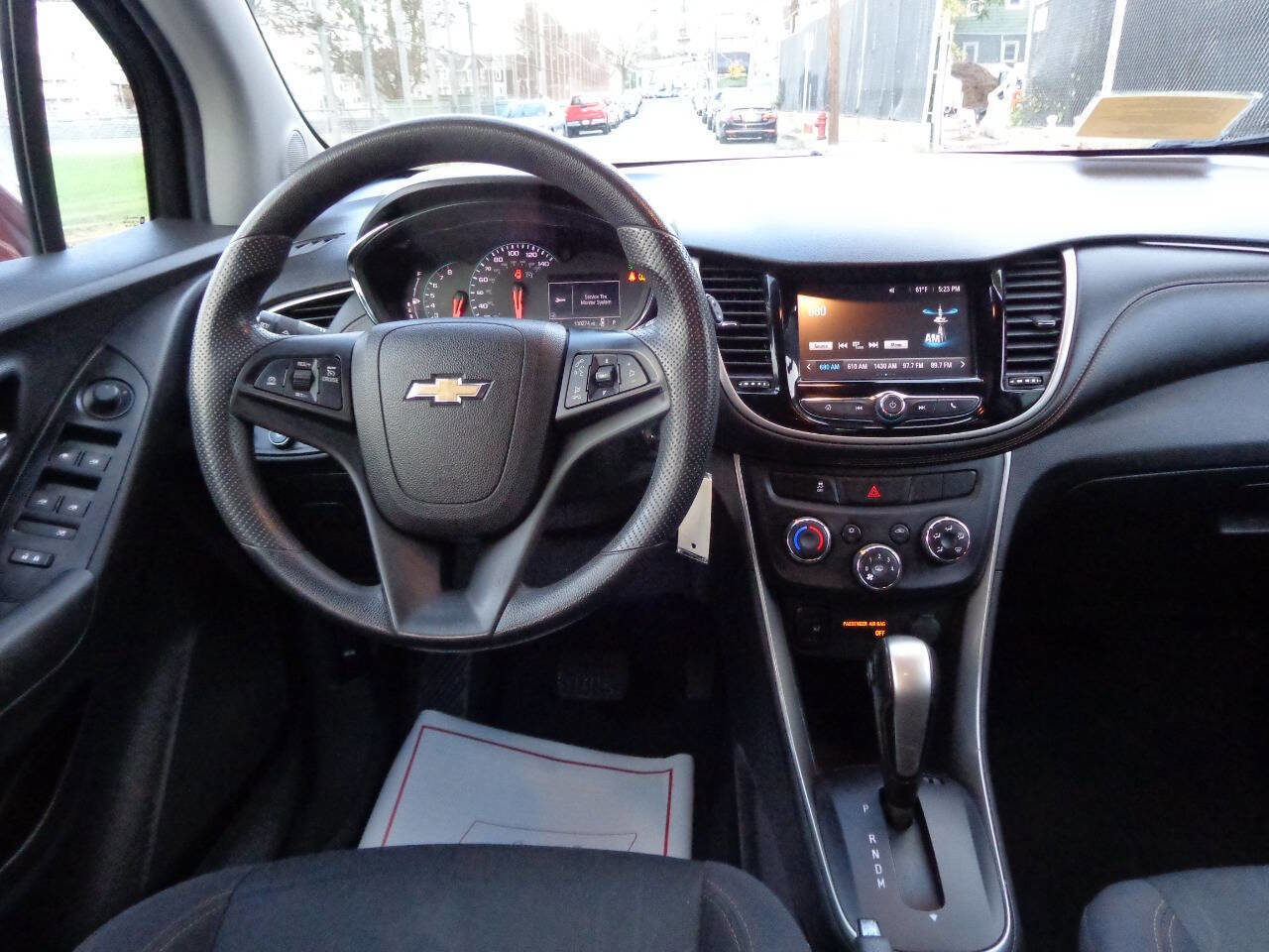 Used 2017 Chevrolet Trax LT image 27