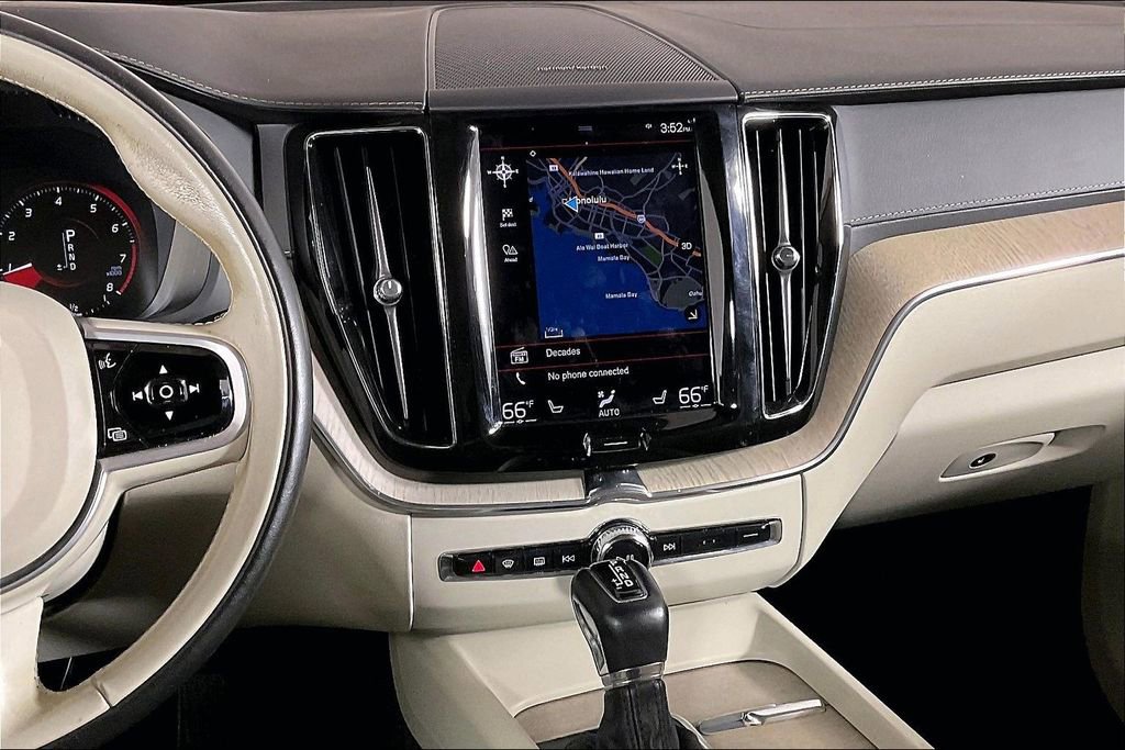 Used 2021 Volvo XC60 T5 Inscription w/ Climate Package image 5