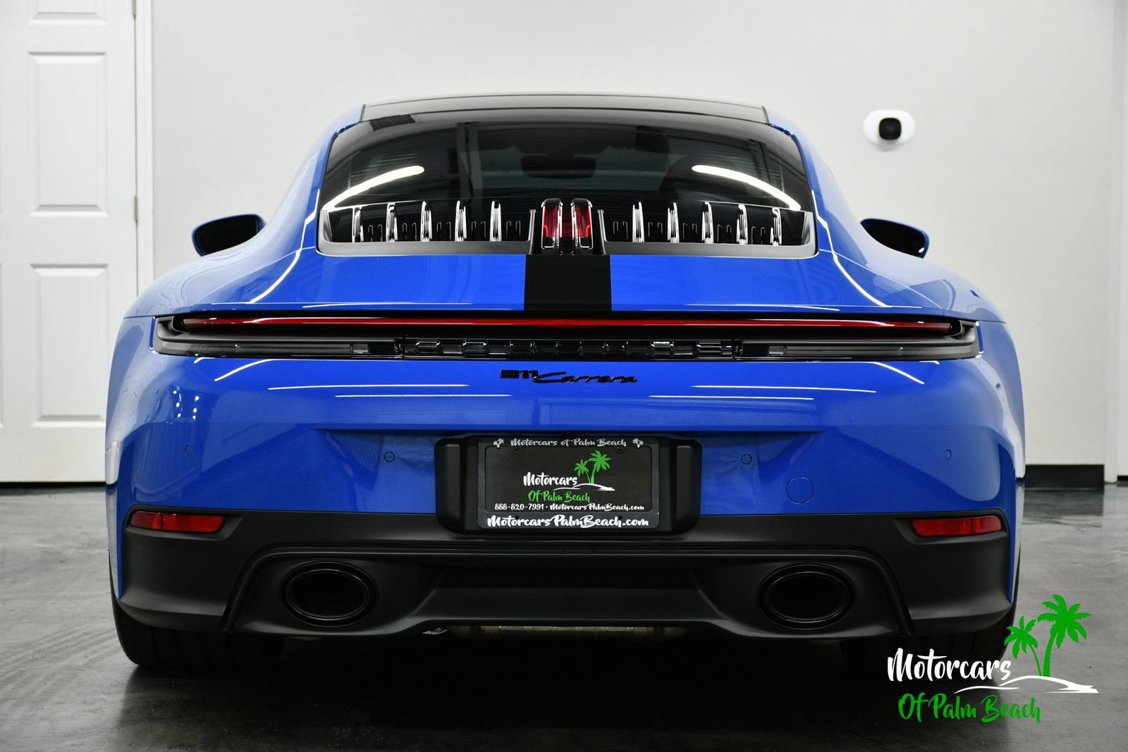 Used 2025 Porsche 911 Carrera RWD image 17