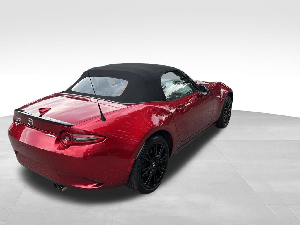 Used 2025 MAZDA MX-5 Miata Club RWD image 5