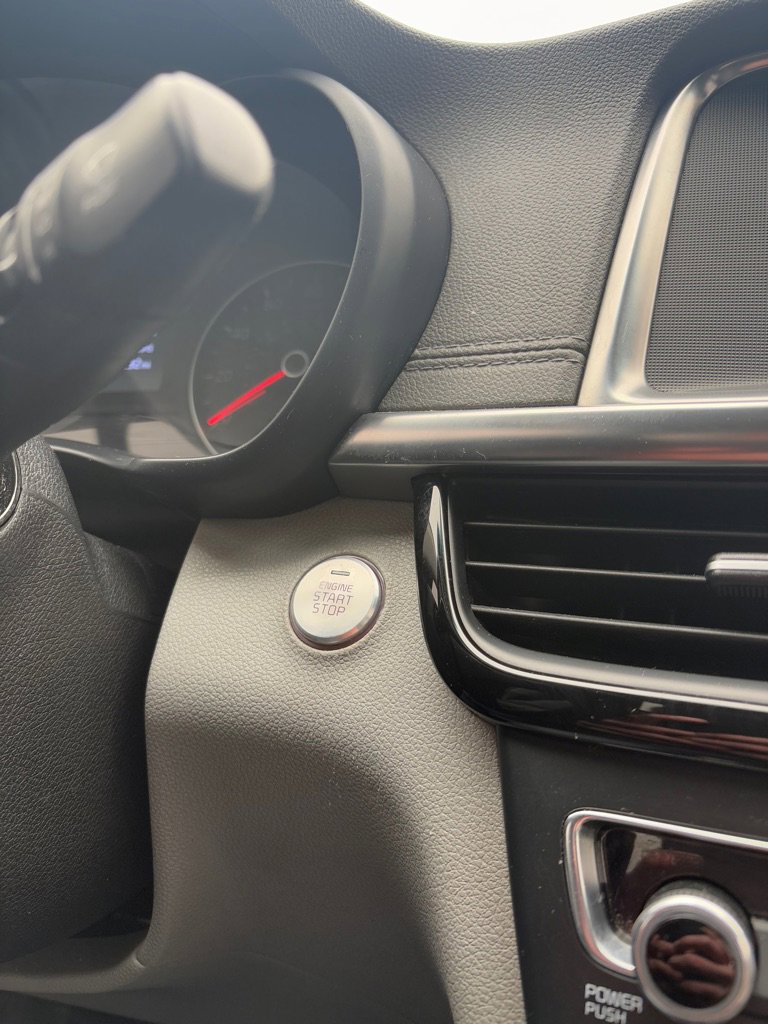 Used 2017 Kia Optima EX image 22