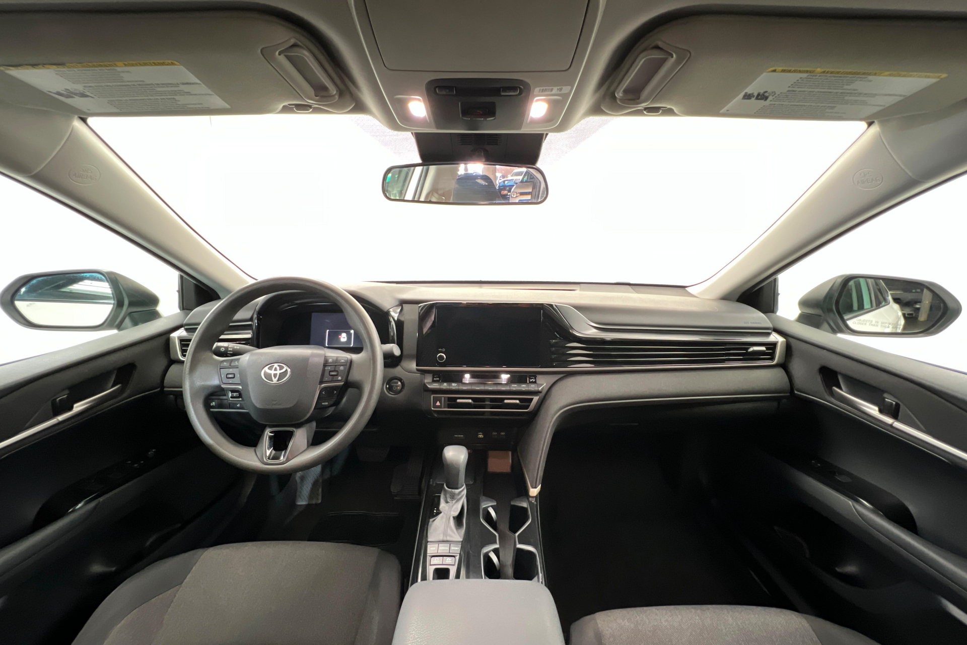 Used 2025 Toyota Camry LE FWD image 10