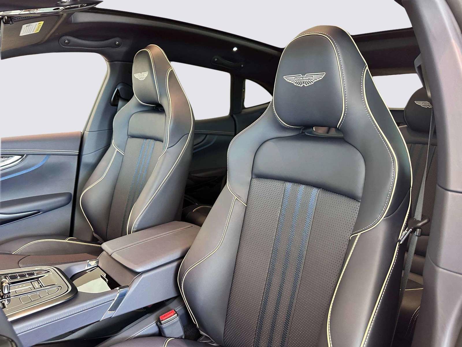 New 2025 Aston Martin DBX 707 image 13