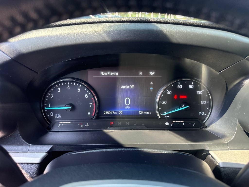Used 2024 Ford Explorer XLT w/ Equipment Group 202A AWD/4WD image 34
