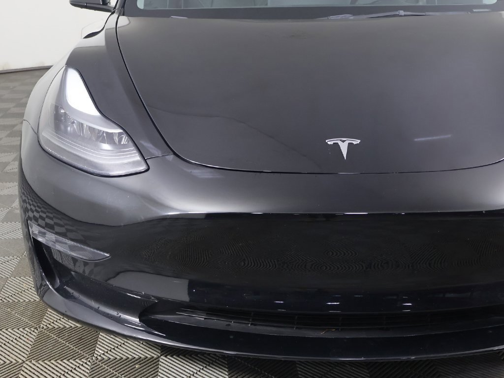 Used 2023 Tesla Model 3 Standard Range image 13