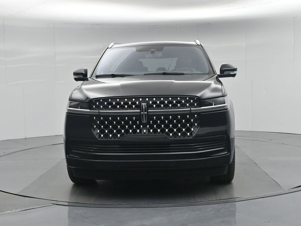 Used 2025 Lincoln Navigator Black Label image 26