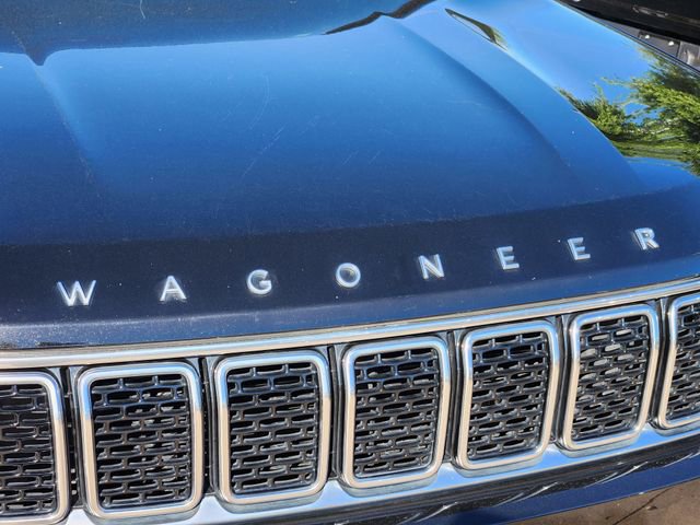 Certified 2022 Jeep Wagoneer Series III w/ Rear Seat Video Group 1 image 11